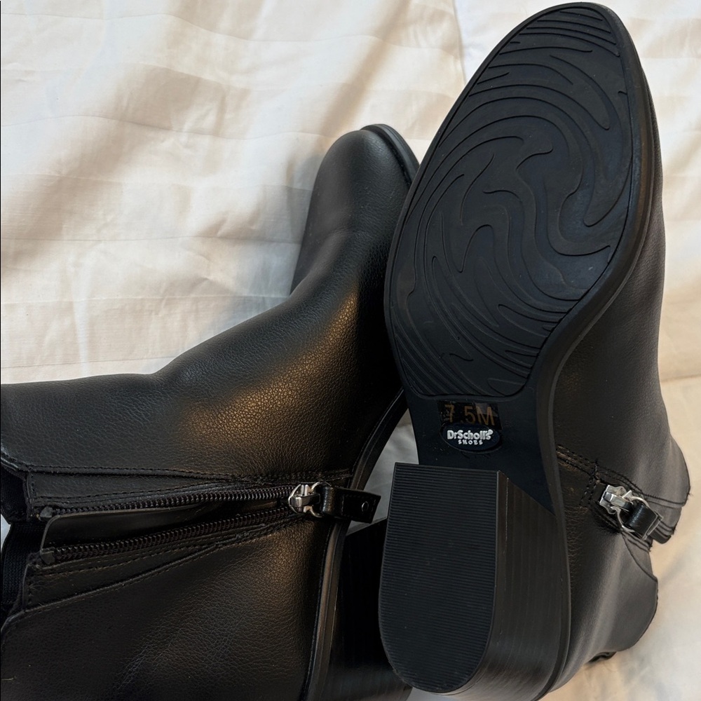 Dr. Scholl's Black Leather Ankle Booties - Picture 3 of 3